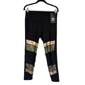 The Free Yoga Cropped Leggings Womens XL Black Metallic Workout Athletic Gym NWT